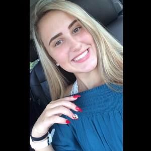 Meet your Posher, Bella